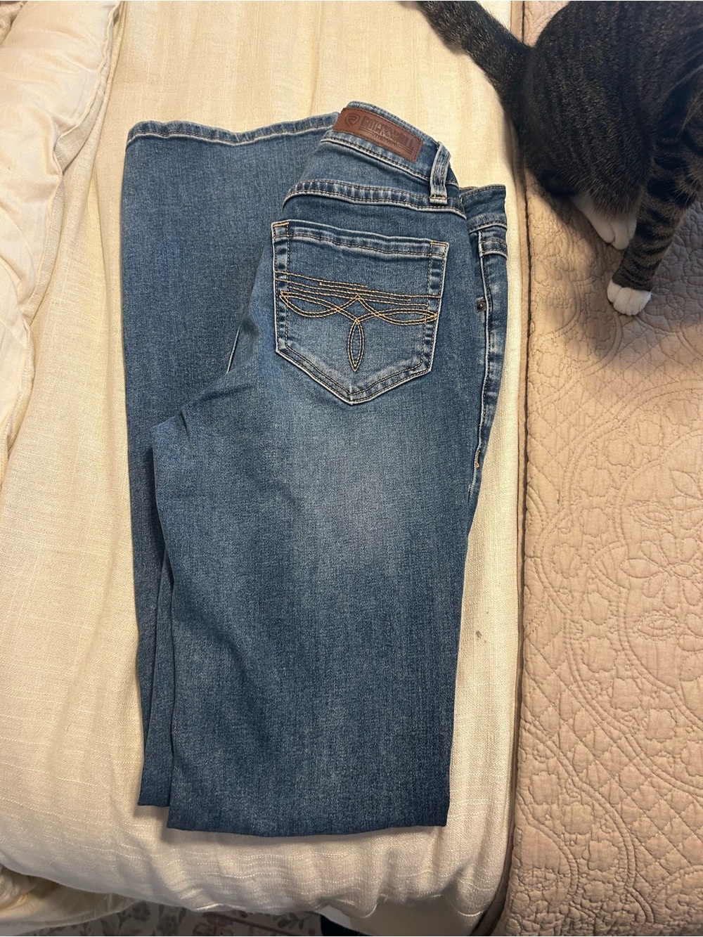 Women's rock and roll denim 24x34 Bootcut Jeans with boot stitch on the pockets